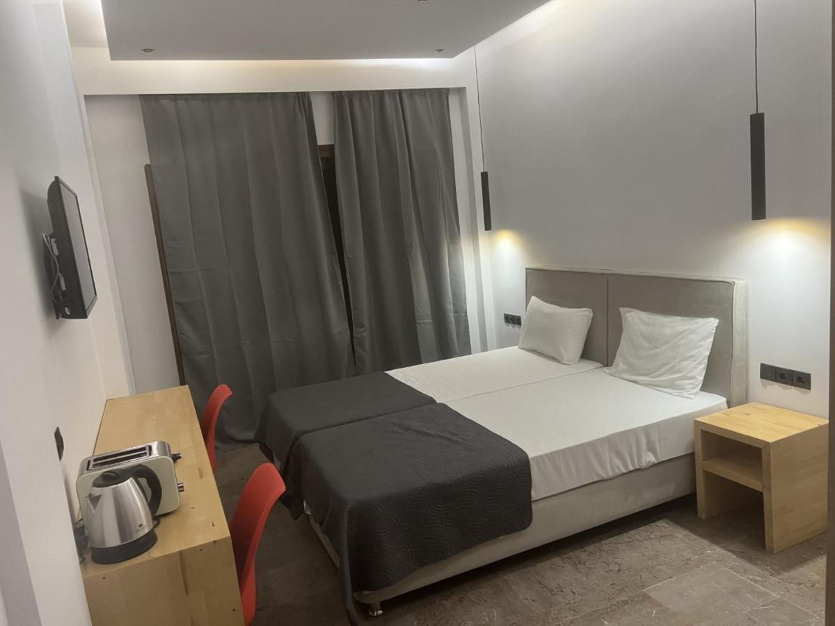 Saint Spiridon Hotel apartamentowy 3*