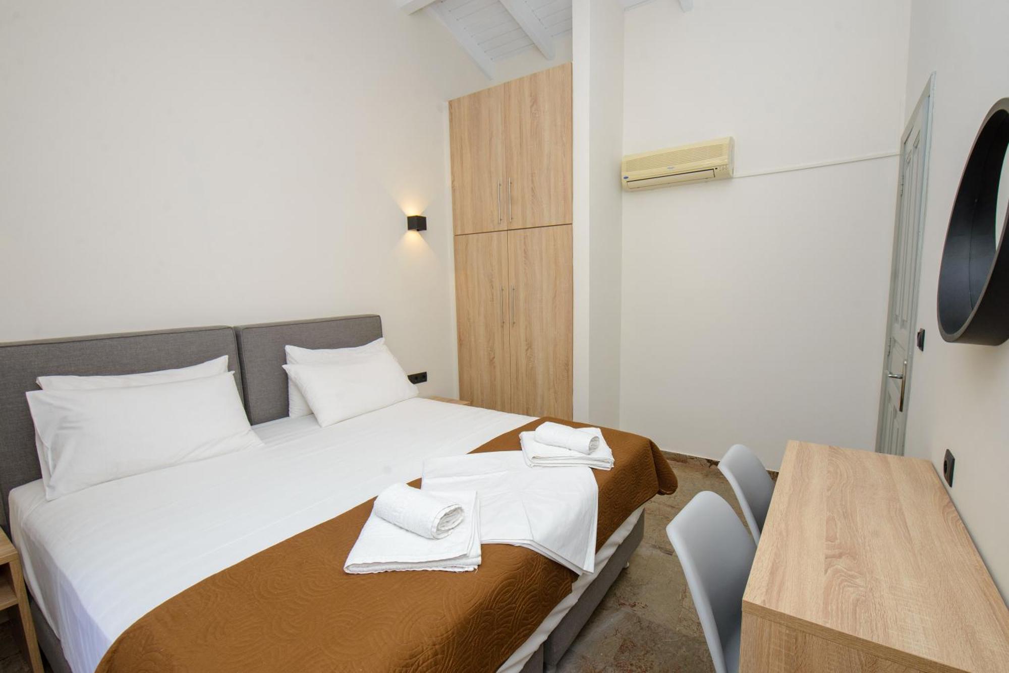 Hotel apartamentowy Saint Spiridon
