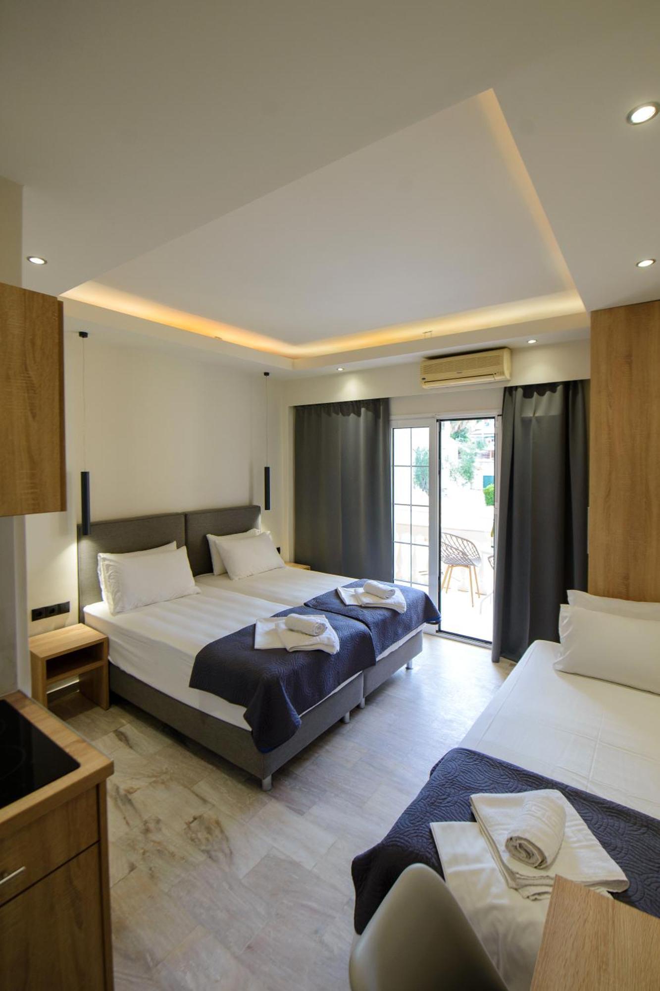 Saint Spiridon Hotel apartamentowy 3*