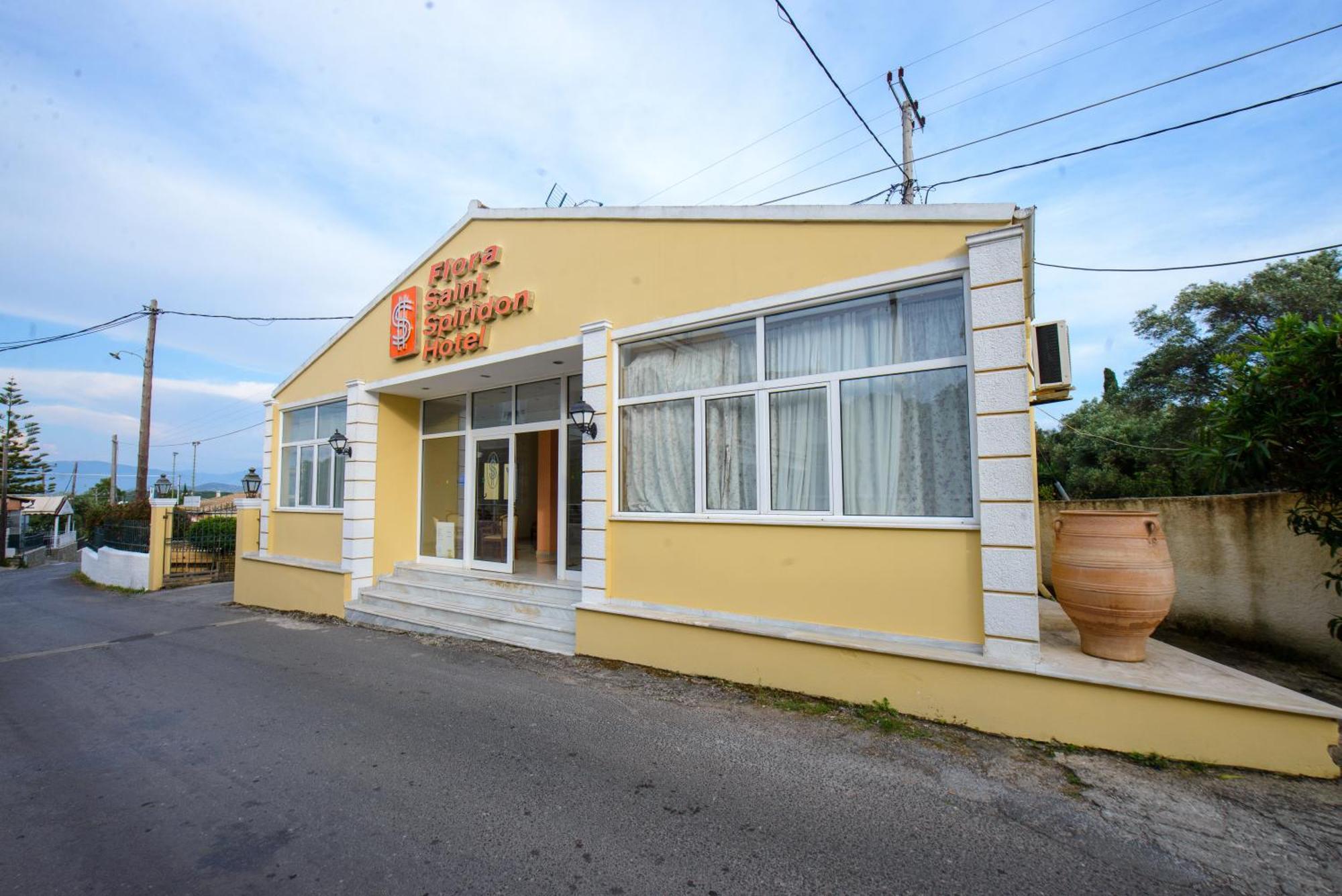 Hotel apartamentowy Saint Spiridon
